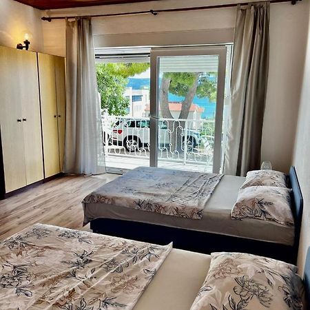Apartmani Branko Vojnovic Omiš Esterno foto