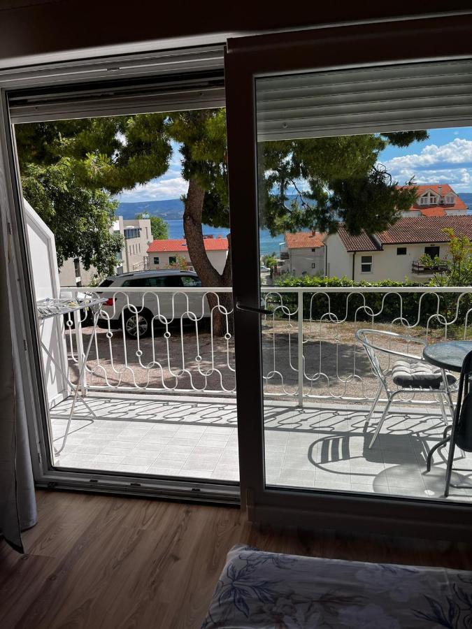 Apartmani Branko Vojnovic Omiš Esterno foto