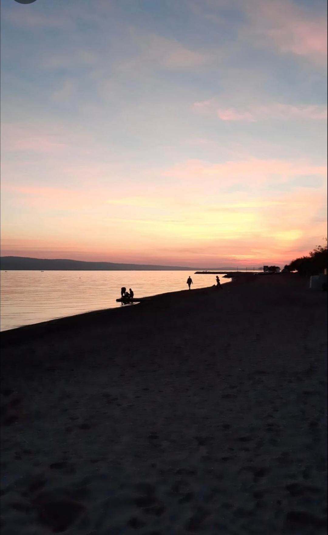 Apartmani Branko Vojnovic Omiš Esterno foto