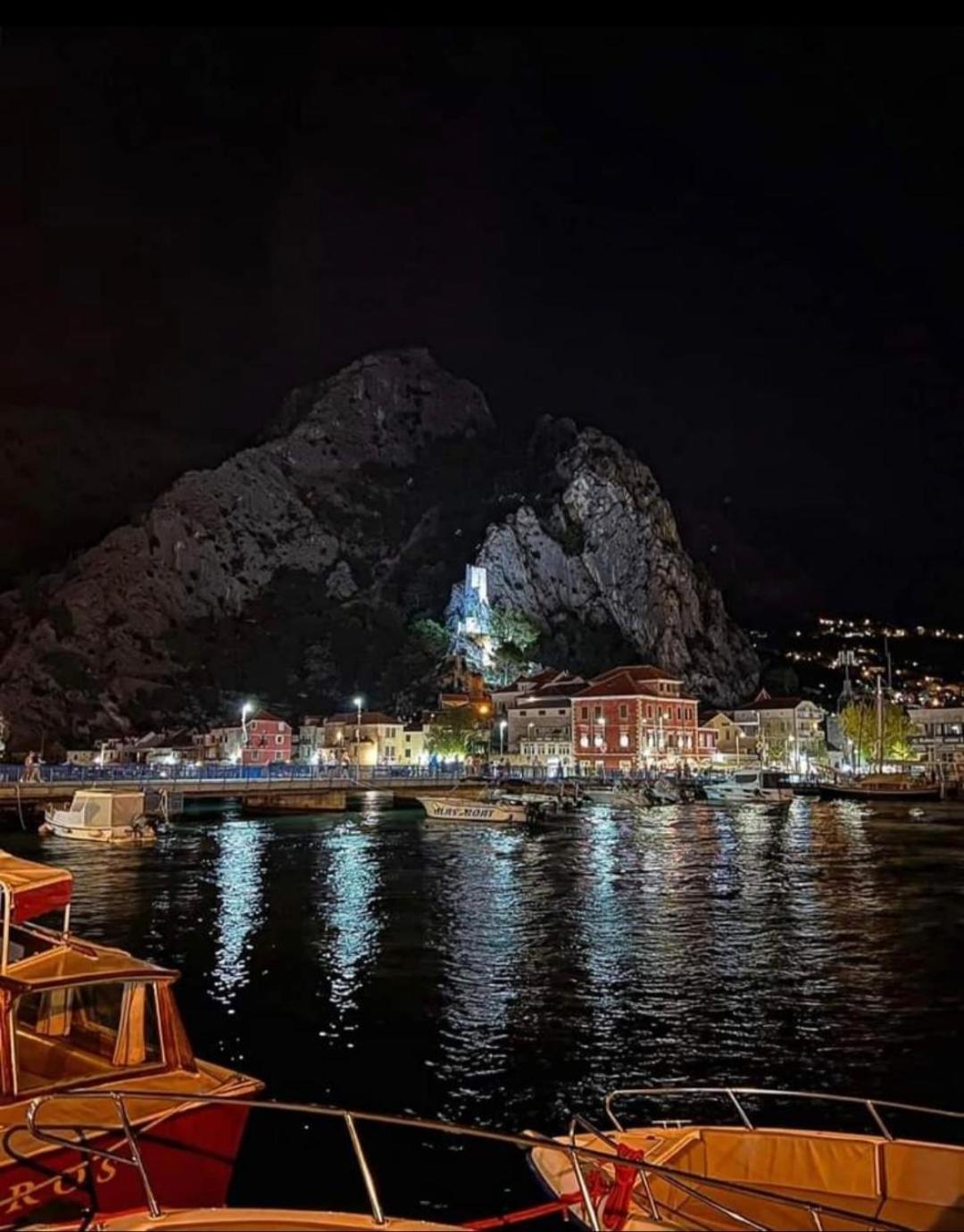 Apartmani Branko Vojnovic Omiš Camera foto